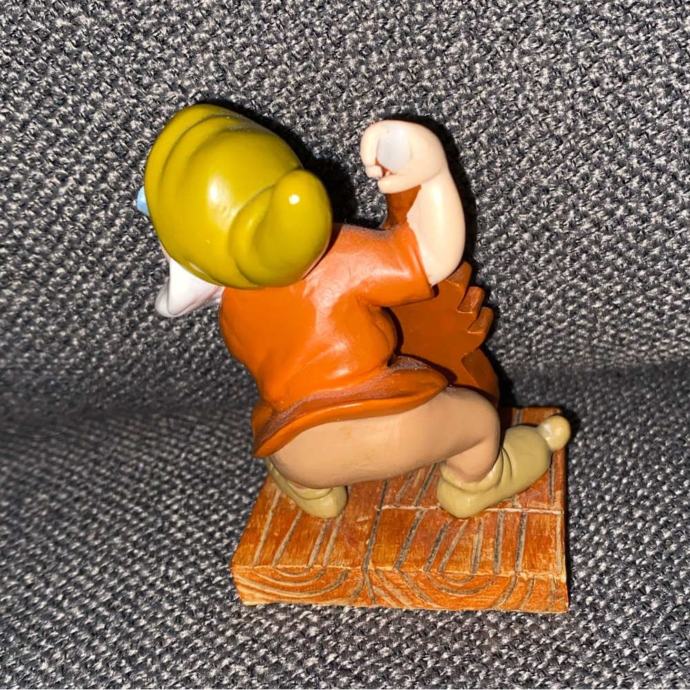 Doc Snow White and the seven dwarfs figurine - Picture 3 of 5
